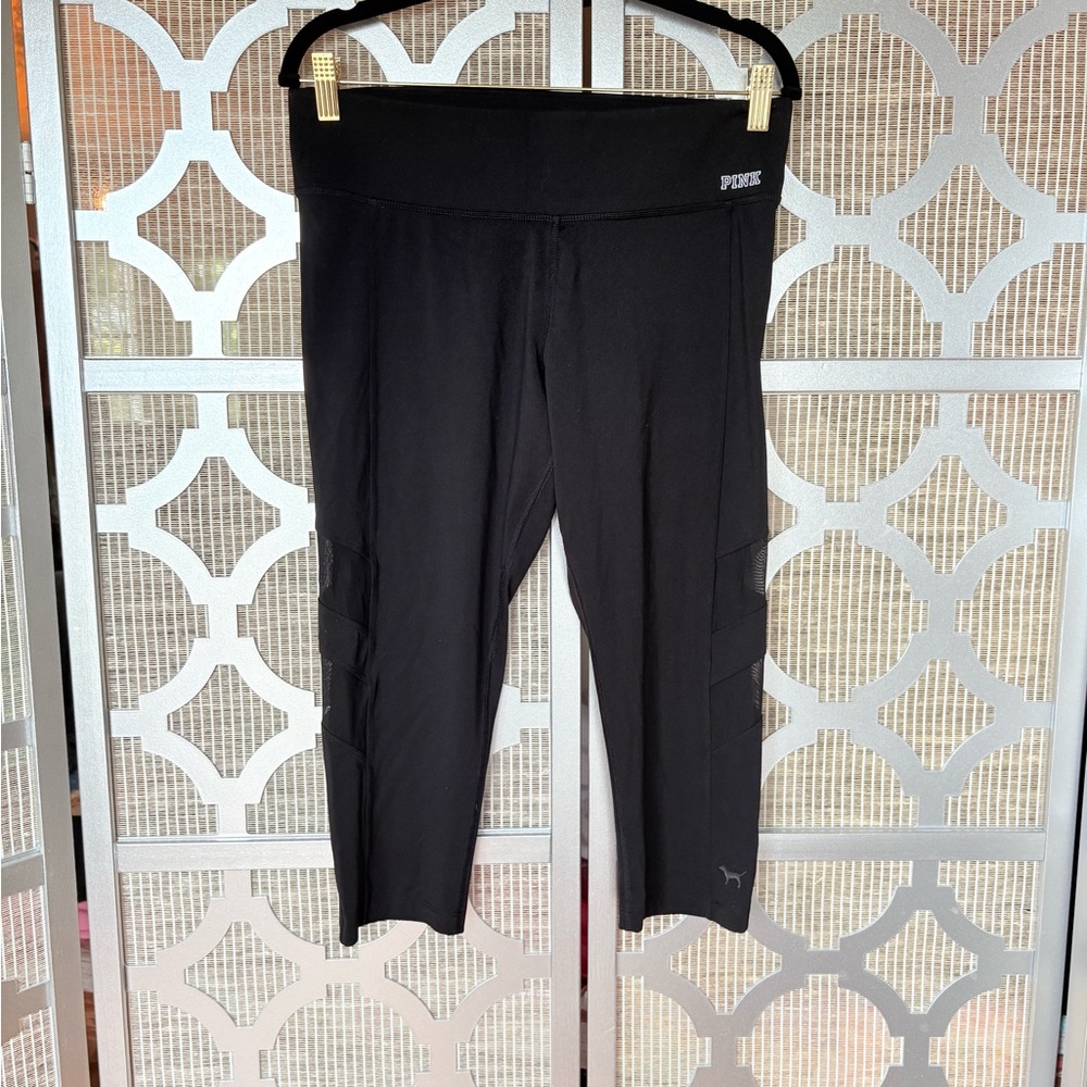 PINK Victoria's Secret Black Athletic Capris